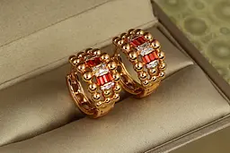 Сережки Xuping Jewelry казино з червоними каменями 1,7 см золотисті - мініатюра 2