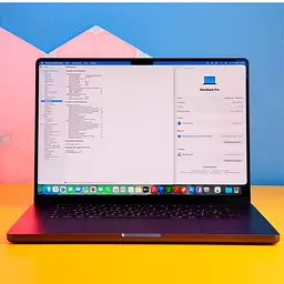 Ноутбук Apple MacBook Pro 16'' M5 Max 48/2TB Space Black 2026 (MGEE4) Б/У [175842]