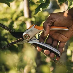 Секатор площинний металевий Fiskars Plus P531 (1057168) - мініатюра 4
