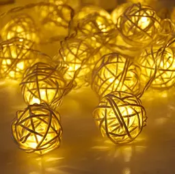 Гирлянда на батарейках Клубочки 2.5 м 10 Led желто-белая