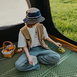Килимок туристичний складаний одномісний IXPE Naturehike CNK2450WS044 з алюмінієвою плівкою, 195x60x1.8 см, оливковий - мініатюра 4