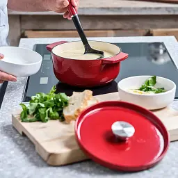 Каструля чавунна з кришкою KitchenAid 26 см 5,2 л червона (CC006060-001) - мініатюра 4