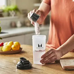 Протеїн MyProtein Clear Whey Isolate Peach Tea 244 г - мініатюра 6