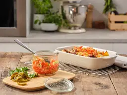 Форма для випічки з кришкою KitchenAid керамогранітна 31,2x18,8x7,2 см 1,9 л кремовий колір (CC006107-001) - мініатюра 4