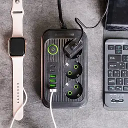 Мережевий фільтр-подовжувач Yiwu HP-5-22 LUXE F016U на 3 розетки 6 USB 4,75 метри чорний  - мініатюра 2