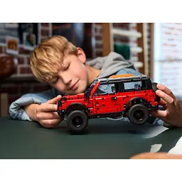 Конструктор LEGO Technic Позашляховик Ford Bronco 943 деталі (42213) - мініатюра 8