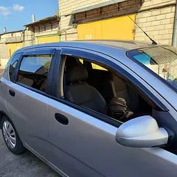 Дефлектори вікон вітровики Chevrolet Aveo T200 2002-2011 Хечбек Скотч 3M Voron Glass - мініатюра 5