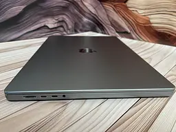 Ноутбук Apple MacBook Pro 16" 2021 M1 MAX/32/512 (M0PYFF9XPH) Б/в - мініатюра 6