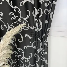 Жакардові штори "вензель" чорного кольору 2шт. 150х270 з білим шифоновим тюлем 400х270, на тасьмі ALBO pbe0052770 - мініатюра 2
