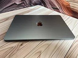 Ноутбук Apple MacBook Air 13.6" 2022 M2/24/512 (P96WXPHLWV) Б/в - мініатюра 7