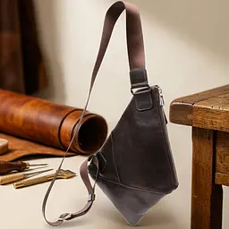 Стильна чоловіча сумка на плечі із натуральної шкіри Grande Pelle 11669 коричнева - мініатюра 4