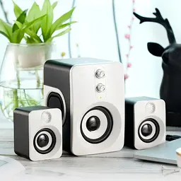 Комп'ютерні колонки 2.1 із сабвуфером та живленням від USB мультимедійна акустична система 12Вт UKC FT-10 біло-чорні - мініатюра 3