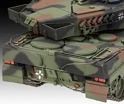 Збірна модель Revell Танк Леопард 2 A6M+ масштаб 1:35, 249 деталей (RVL-03342) - мініатюра 6