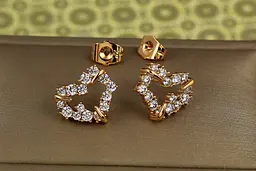 Сережки гвоздики Xuping Jewelry сердечко обідок з крупними каменями 1,2 см золотисті