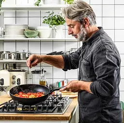 Сковорода-вок KitchenAid CFA 28 см чорна СС003294-001 - мініатюра 5