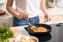 Сковорода KitchenAid FHA 24 см з керамічним покриттям (CC005693-001) - мініатюра 4