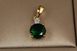 Кулон Xuping Jewelry Капітошка із зеленим каменем 7 мм золотистий