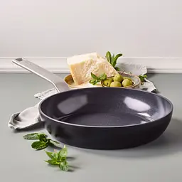 Сковорода GreenPan Evolution 28 см чорна (CC006387-001) - мініатюра 4