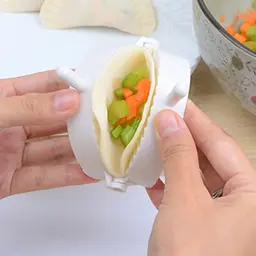 Набір з 3 форм для приготування вареників, пельменів та пиріжків, Kitchen Master 81680 - мініатюра 8