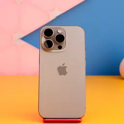Смартфон Apple iPhone 16 Pro 128GB Natural Titanium (MYNG3) Б/В [173341] - мініатюра 1