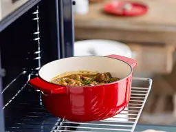 Каструля чавунна з кришкою KitchenAid 22 см 3,3 л червона (CC006057-001) - мініатюра 6