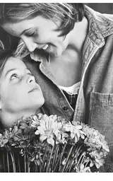 Звідси до Великого Невідомого - Riley Keough - мініатюра 10