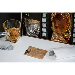 Подарунковий набір Whiskey Stones камені для віскі в дерев'яному пеналі №6 + декантер + 6 склянок Bohemia Quadro + щипці + мішечок - мініатюра 8