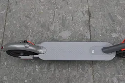Електросамокат E-scooter M365 Pro 11Ah чорний (модель 2025 року) - мініатюра 4