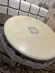 Скатертина силіконова кругла зі стразовою стрічкою 140х140 см срібний - мініатюра 4
