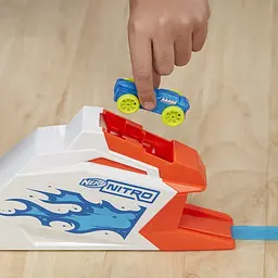 Ігровий набір Hasbro з бластером Nerf Nitro Flameshot (E3055) - мініатюра 3