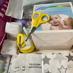 Набір до пологового будинку для мами і новонародженого Kinder Surprise у прозорій сумці L + сумка М для малюка у подарунок EkoMama - мініатюра 3