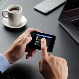 Апаратний криптогаманець SecuX W20 з сенсорним екраном і Bluetooth Black - мініатюра 13