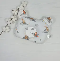 Дитяча ортопедична подушка 24×32 для новонароджених a.l.babybox Звірі в літаку Молочний