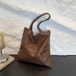 Велика жіноча сумка з екошкіри Lilly P2-9071DB темно коричнева