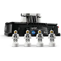 Конструктор LEGO Technic Ракета із системою космічного запуску NASA Artemis 632 деталі (42221) - мініатюра 7