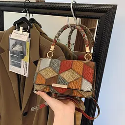 Кросбоді з еко-шкіри з геометричним малюнком Lilly P2-15119230R мультиколор - мініатюра 4