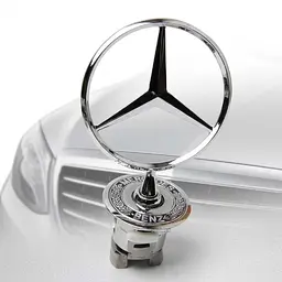 Емблема приціл на капот Mercedes-Benz Хром+Чорний напис W124 (РЕСТАЙЛ) W210 W202 W203 W204 W221 W211 W212 W222 метал (Завод)