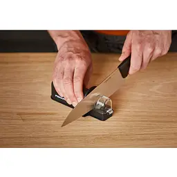 Точило для ножів Fiskars Essential 6 см (1065598) - мініатюра 3