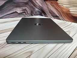 Ноутбук Apple MacBook Air 13.6" 2022 M2/24GB/512GB (L72X5M7L14) Б/в - мініатюра 5