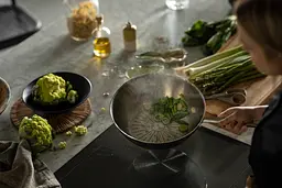 Wok-пательня Fiskars All Steel Pure 28 см (1065629) - мініатюра 10