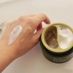 Крем для обличчя Tony Moly Ganghwa Pure Artemisia Two Layering Calming Cream, з екстрактом полину, 64 мл - мініатюра 4