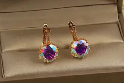 Сережки Xuping Jewelry з великим каменем хамелеон шестигранна оправа 2 см золотисті - мініатюра 2