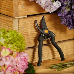 Професійний садовий секатор Fiskars P90 (1001530) - мініатюра 10