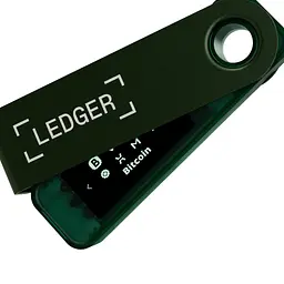 Криптогаманець Ledger Nano S Plus Emerald Green — апаратний криптовалютний гаманець з холодним зберіганням, USB-підключенням, мультивалютною підтримкою, зберіганням NFT, корпус-флешка - мініатюра 2