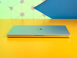 Ноутбук Apple MacBook Pro 16'' M5 Max 48/2TB Silver 2026 (MGE94) Б/У [175844] - мініатюра 4