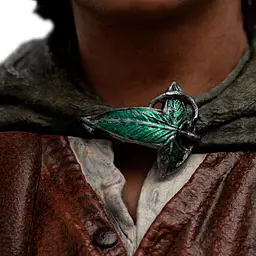 Статуетка Lord of The Rings Frodo Baggins, Ringbearer Classic Series - мініатюра 8