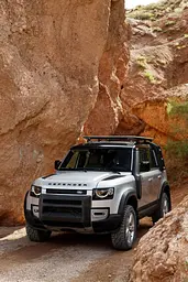 Емблема напис передня Defender для Land Rover (Чорна) 720х35 мм (на скотчі) LR130857 - мініатюра 5