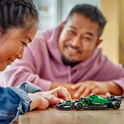 Конструктор LEGO Speed Champions Автомобіль для перегонів Aston Martin Aramco F1 AMR24, 269 деталей (77245) - мініатюра 11