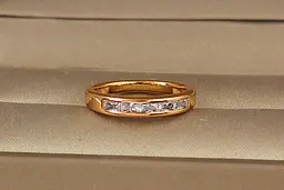 Кільце Xuping Jewelry доріжка прямокутні камені р 13 золотисте