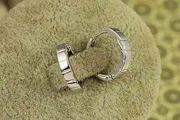 Сережки Xuping Jewelry Ребристі колечка 1,5 см сріблясті - мініатюра 2